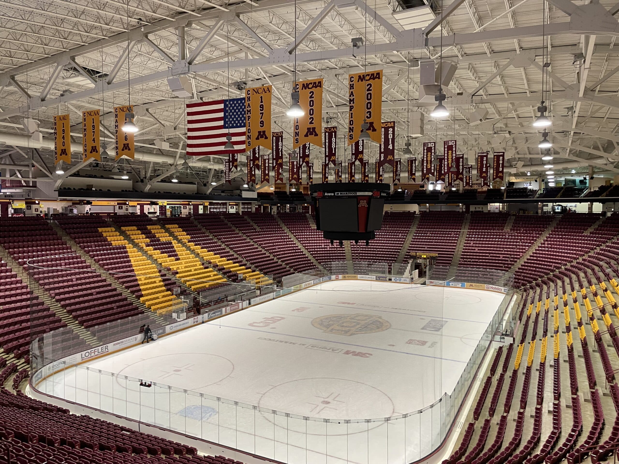 Once a trend in college hockey, Olympic-sized rinks are going away
