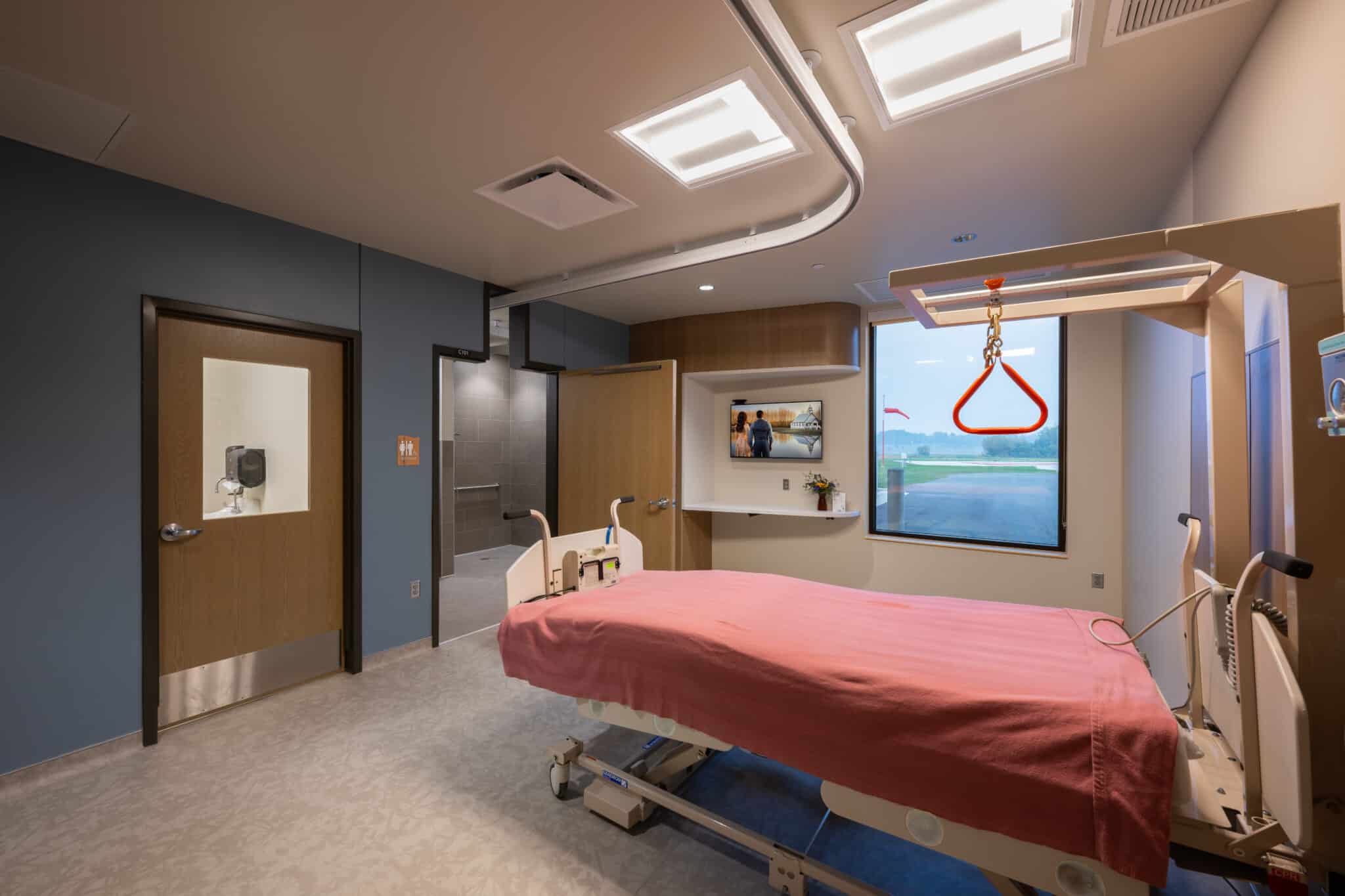 Patient Room - Handicap Accessible